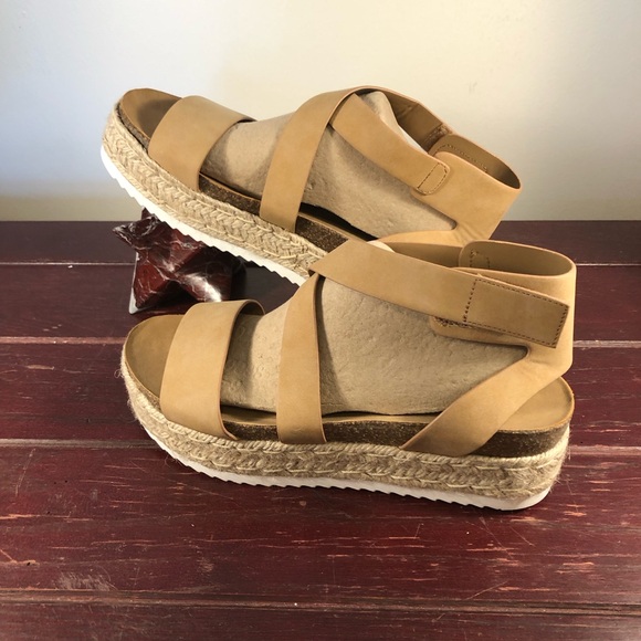 Women's Soda Topic Platform Women's Size 9 Espadrilles Sandals Tan NWOT - Picture 4 of 7